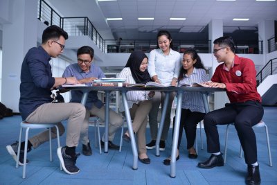 Pengumuman Hasil Seleksi Program Studi Profesi Apoteker Gel. 2 Tahun Akademik 2021/2022